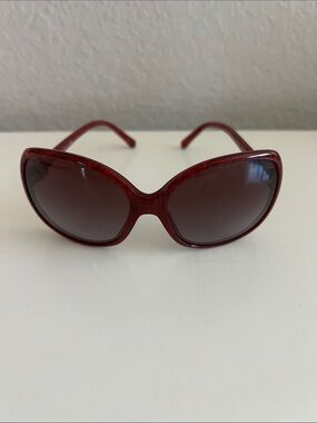 CHANEL Red Cat-Eye Oversized Sunglasses